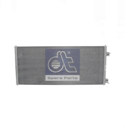Condenser, air conditioning DT Spare Parts 13.72076