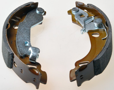Комплект тормозных колодок - B120050 DENCKERMANN